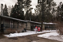 pet friendly hotel in big bear lake, hotel big bear dogs allowed